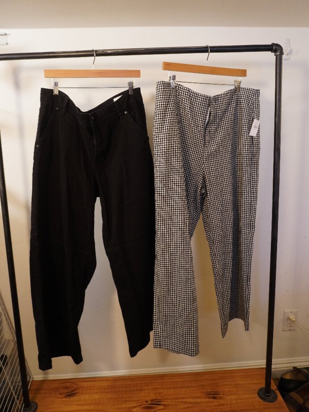 Gap Women’s Pants Bundle Size 16 – Black Baggy Jeans + NWT Gingham Pants